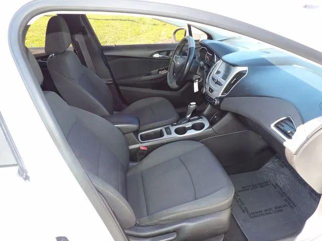 2016 Chevrolet Cruze LS Auto