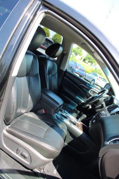 2016 Nissan Pathfinder SL