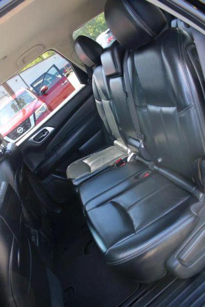 2016 Nissan Pathfinder SL
