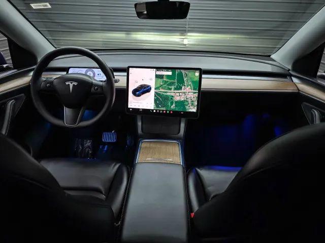 2025 Tesla Model Y Long Range Dual Motor All-Wheel Drive