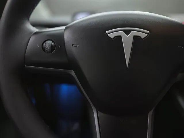 2025 Tesla Model Y Long Range Dual Motor All-Wheel Drive
