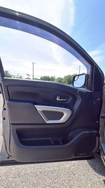 2018 Nissan Titan SL