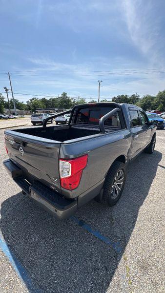 2018 Nissan Titan SL