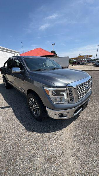 2018 Nissan Titan SL