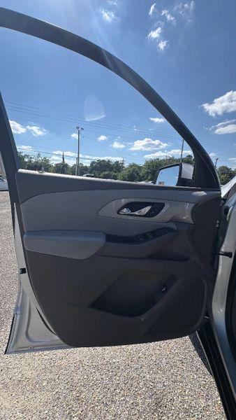 2021 Chevrolet Traverse FWD LT Leather