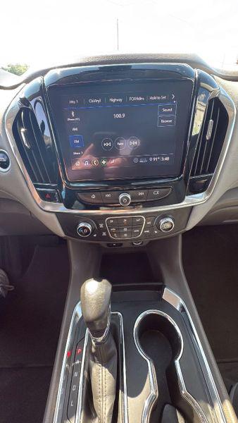 2021 Chevrolet Traverse FWD LT Leather