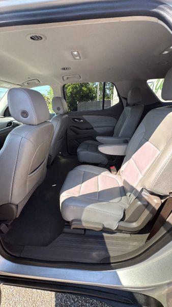 2021 Chevrolet Traverse FWD LT Leather