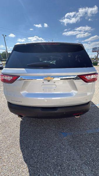 2021 Chevrolet Traverse FWD LT Leather