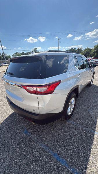 2021 Chevrolet Traverse FWD LT Leather