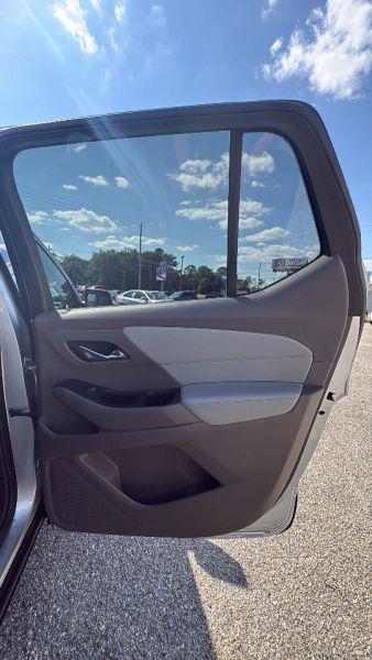 2021 Chevrolet Traverse FWD LT Leather