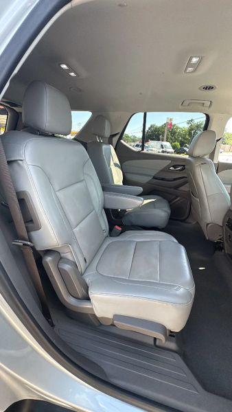 2021 Chevrolet Traverse FWD LT Leather