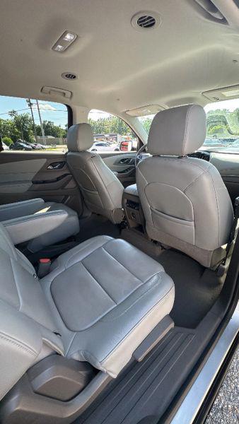 2021 Chevrolet Traverse FWD LT Leather