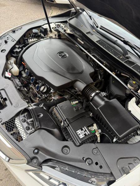 2017 Acura TLX w/Technology Package