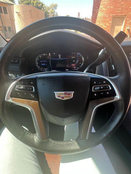 2017 Cadillac Escalade Luxury