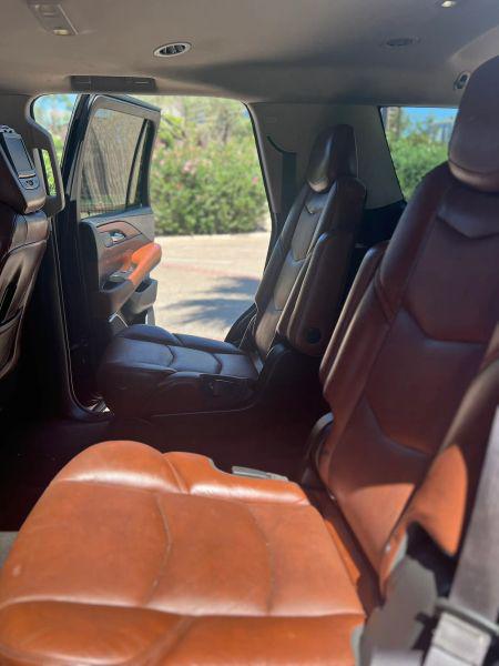 2017 Cadillac Escalade Luxury