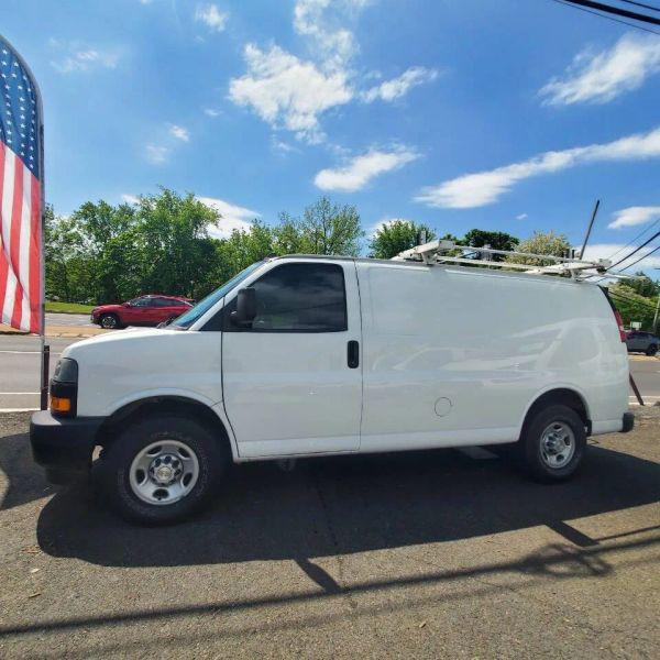2021 Chevrolet Express Cargo Van RWD 2500 Regular Wheelbase WT