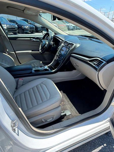 2020 Ford Fusion SEL