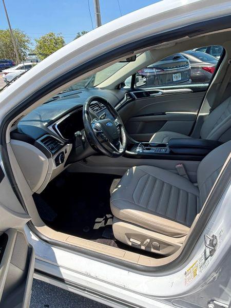 2020 Ford Fusion SEL