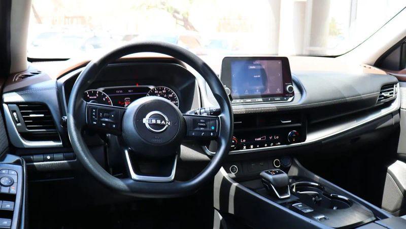 2023 Nissan Rogue SV FWD
