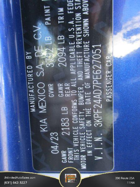 2023 Kia Forte LXS