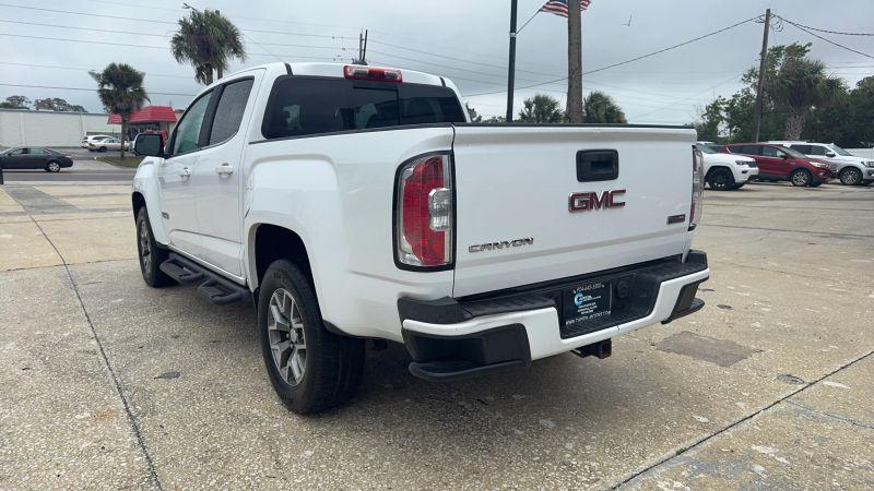 2017 GMC Canyon SLE