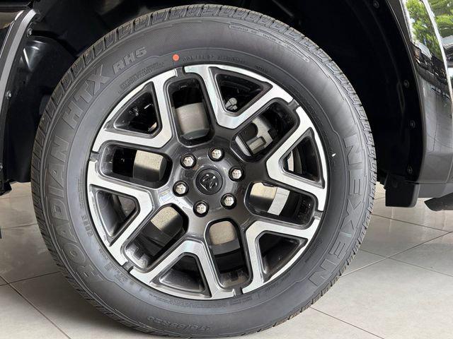 2026 Ram 1500 Laramie Crew Cab 4x4 57 Box