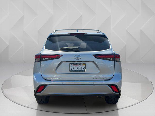 2024 Toyota Highlander Platinum