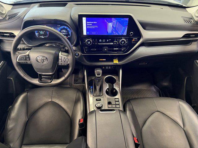 2024 Toyota Highlander Platinum