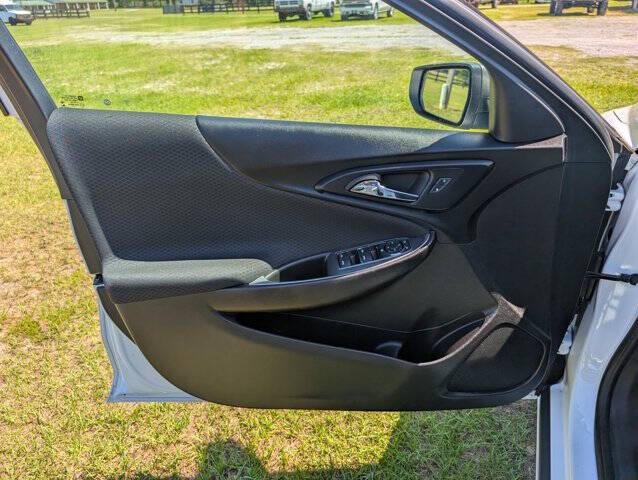 2023 Chevrolet Malibu FWD 1FL