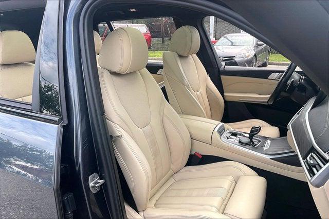 2022 BMW X7 xDrive40i