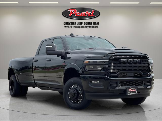 2026 RAM Ram 3500 RAM 3500 LIMITED CREW CAB 4X4 8 BOX