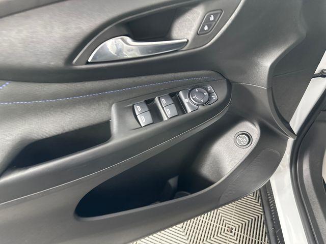 2024 Buick NV Sport Touring FWD