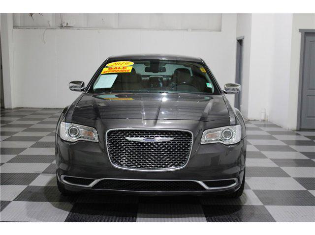 2019 Chrysler 300 Touring