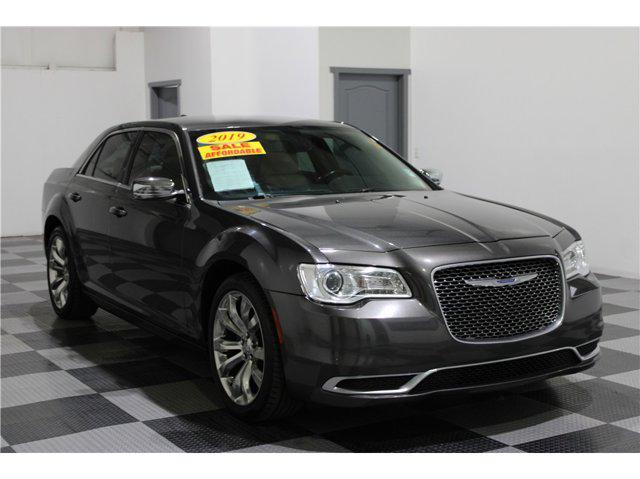 2019 Chrysler 300 Touring