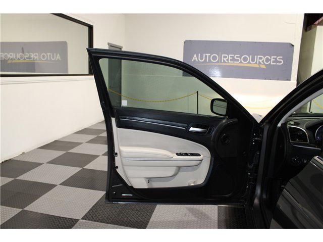 2019 Chrysler 300 Touring