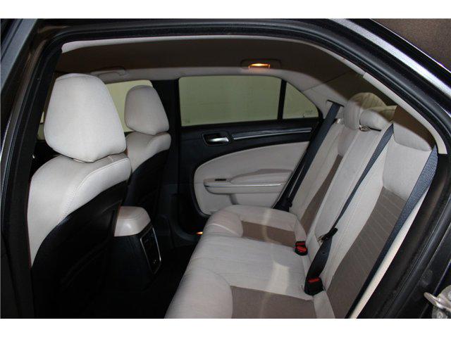 2019 Chrysler 300 Touring