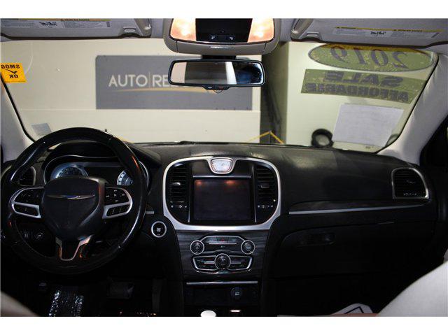 2019 Chrysler 300 Touring