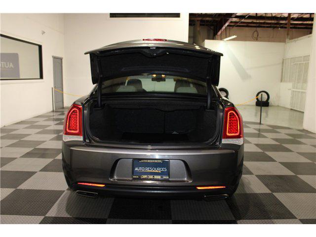 2019 Chrysler 300 Touring