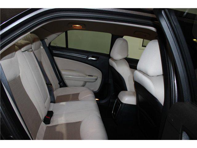 2019 Chrysler 300 Touring
