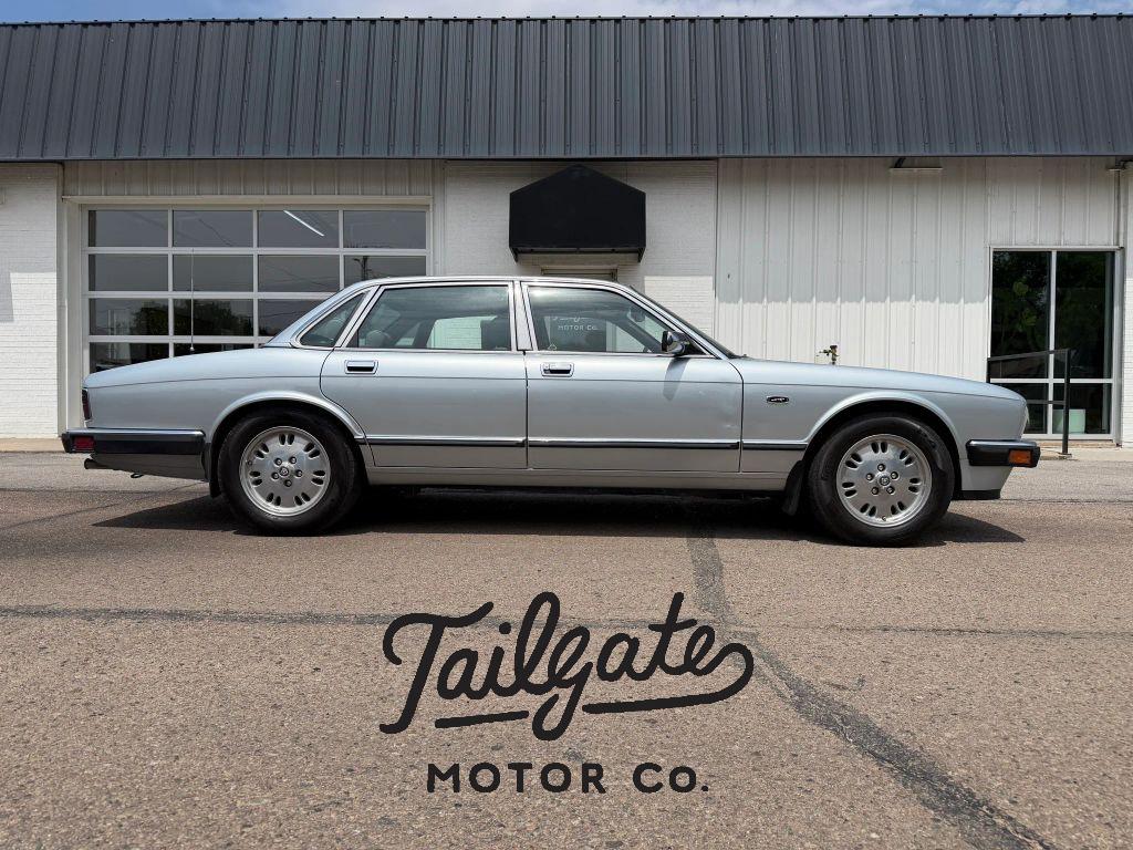 1994 Jaguar XJ's photo
