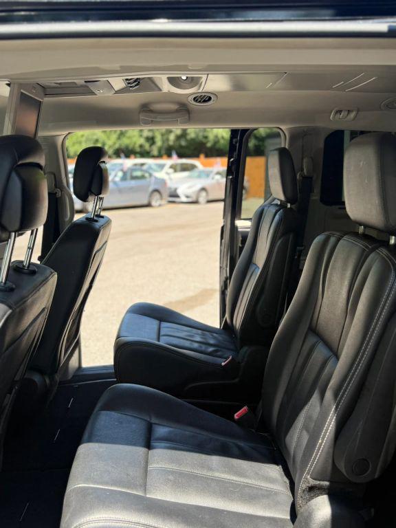 2015 Chrysler Town & Country Touring