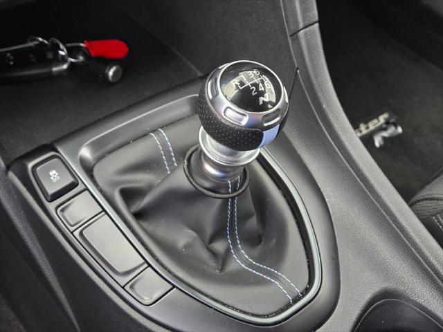 2022 Hyundai Veloster N Base