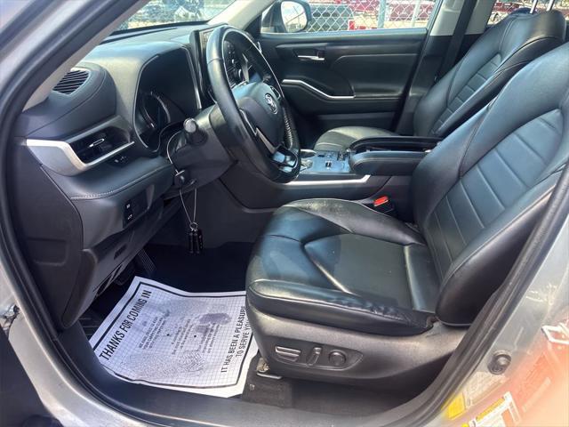 2022 Toyota Highlander Hybrid XLE