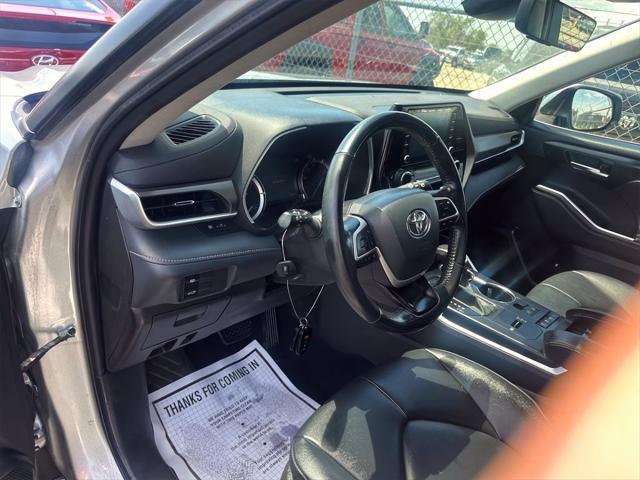 2022 Toyota Highlander Hybrid XLE