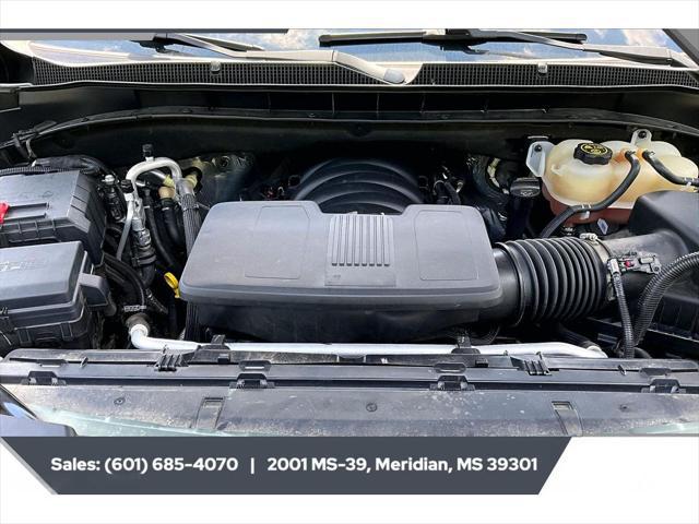 2023 Chevrolet Suburban 4WD Premier