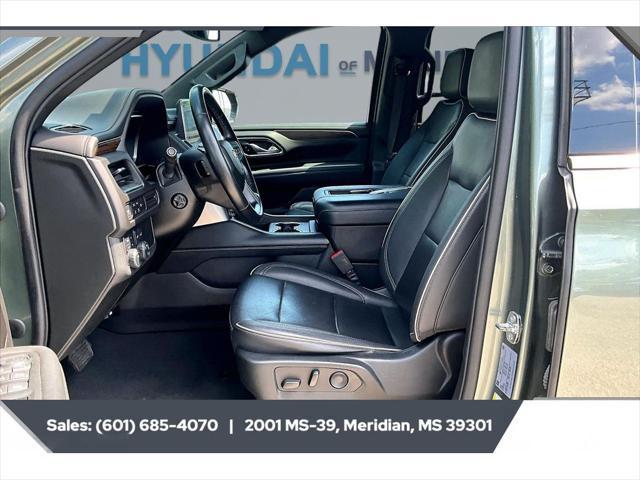2023 Chevrolet Suburban 4WD Premier