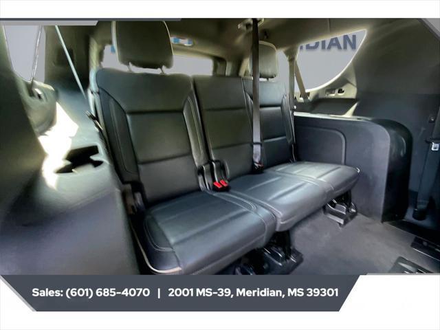 2023 Chevrolet Suburban 4WD Premier