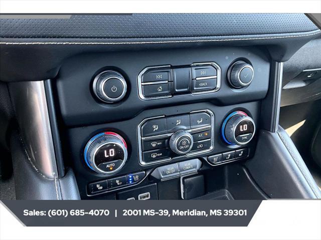 2023 Chevrolet Suburban 4WD Premier