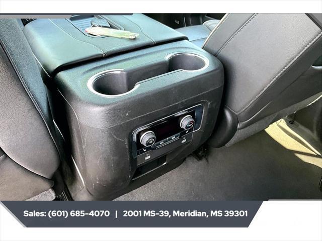 2023 Chevrolet Suburban 4WD Premier