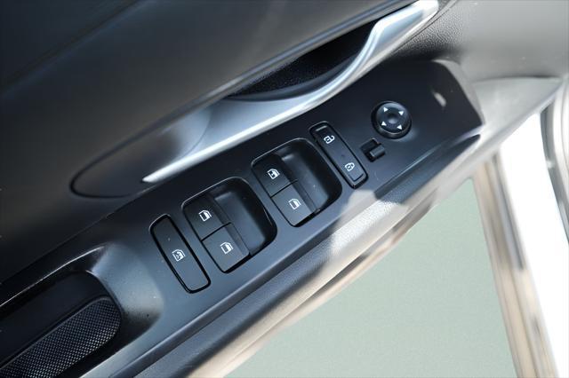 2023 Hyundai Santa Cruz SE